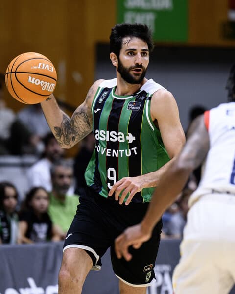 🔌 RICKY vuelve a enchufar a la Penya