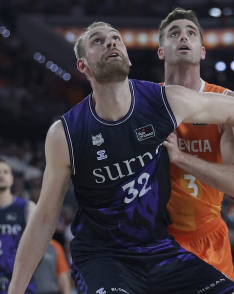 🗼 El gigante HLINASON, con la revelación ACB