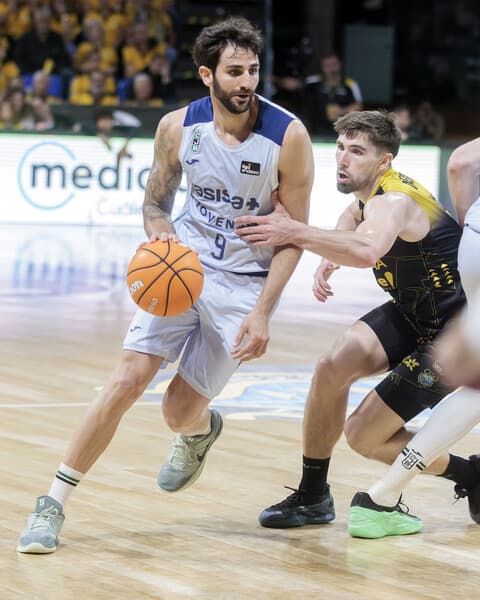 🪄 RICKY, imperial para sellar el Playoff