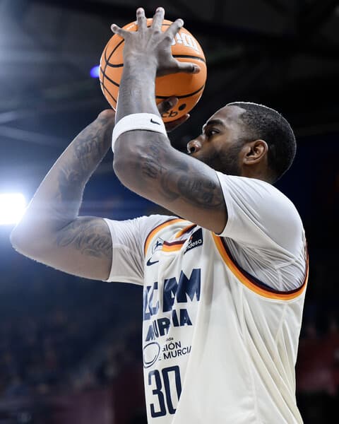 ⚔️ MARTIN devuelve la serie a Murcia