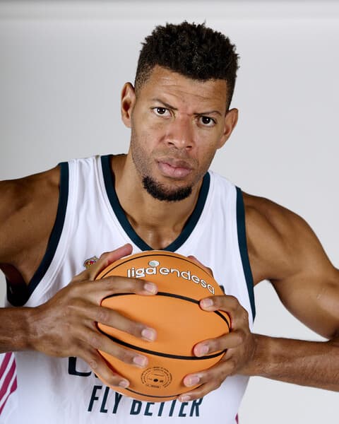 ⛔ Edy TAVARES... ¡¡A 2 tapones!!