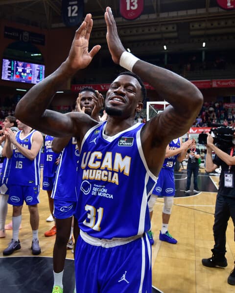 😃 Dylan ENNIS is back!!