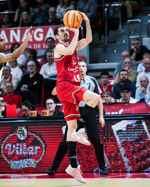 🫡 Guillem VIVES se gusta en Zaragoza