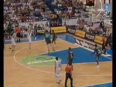 La primera canasta de Pau Ribas con el Joventut