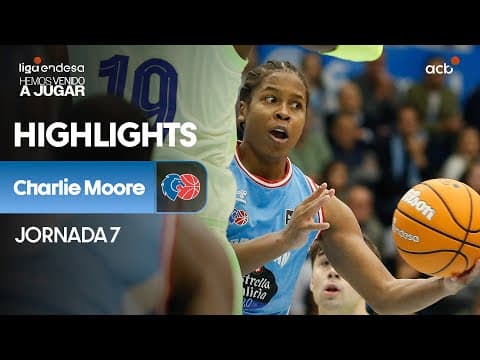 Charlie Moore sale entre gritos de "MVP"