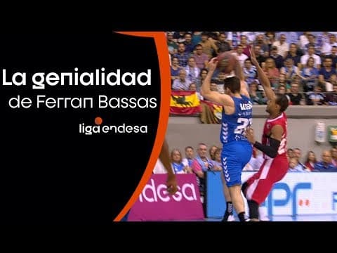 Bassas inventa un pase sin mirar para Vega