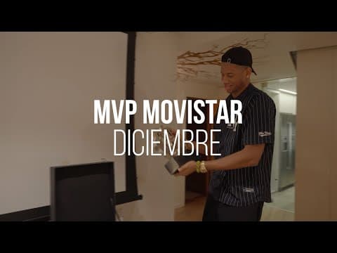 Jasiel Rivero recibe el MVP Movistar de diciembre