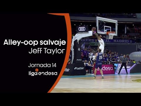 Alley-oop salvaje de Taylor a una sola mano
