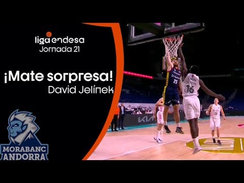 ¡Qué barbaridad de mate de Jelinek!