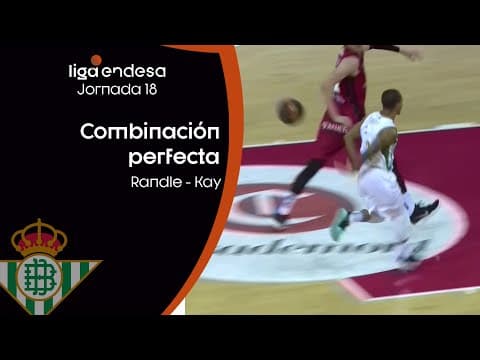 Pase por la espalda de Randle para Kay