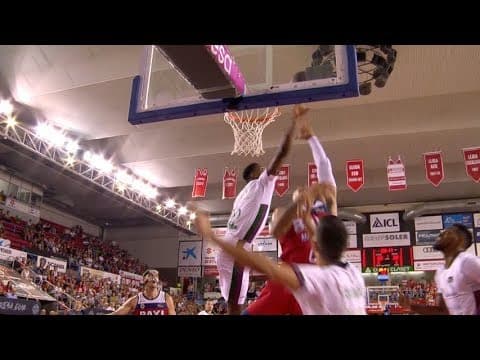 Melvin Ejim se presenta: ¡tapón y triple!