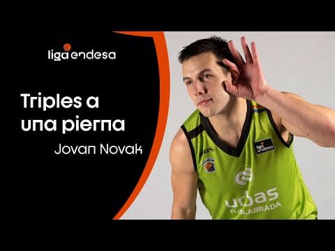 La curiosa mecánica de Jovan Novak: 5 triples a una pierna