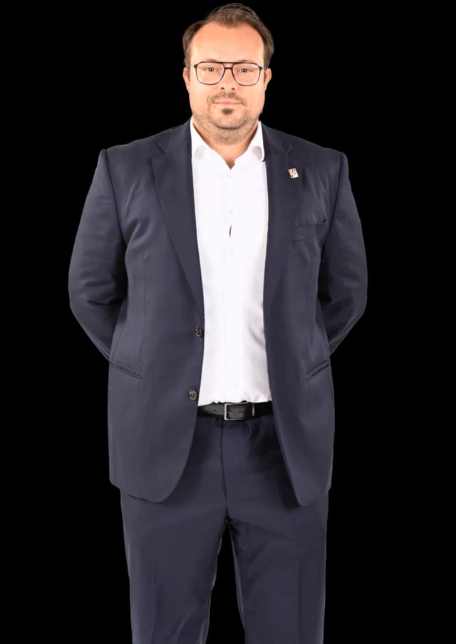 F. Hernández photo