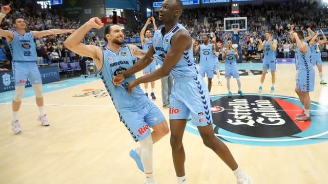 Un Río Breogán de dulce sigue haciendo disfrutar al Pazo (95-76)
