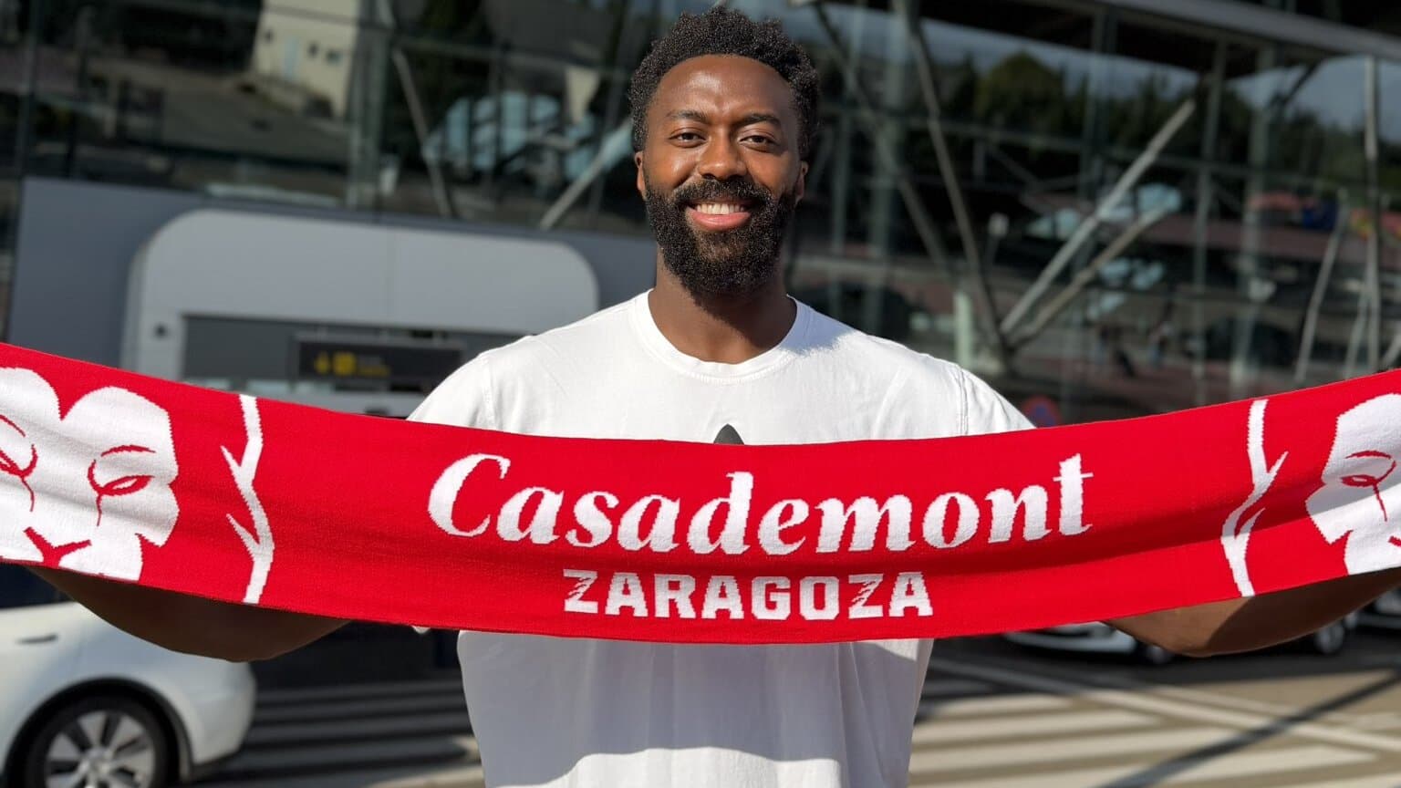 Olaseni, ya en Zaragoza