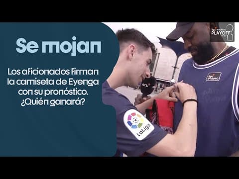 Los aficionados se mojan
