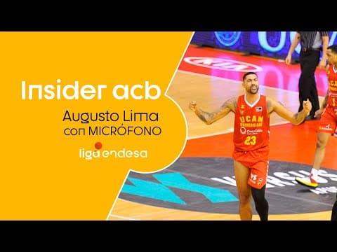 El micrófono con Augusto Lima
